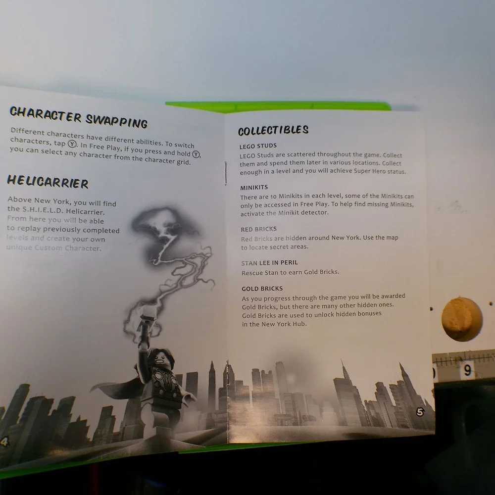 LEGO MARVEL Super Heroes Xbox 360 2013 Complete CIB Disc Case Manual
